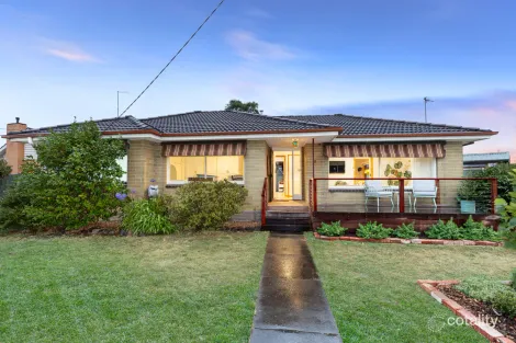 31 Webbcona Pde, Wendouree, VIC 3355