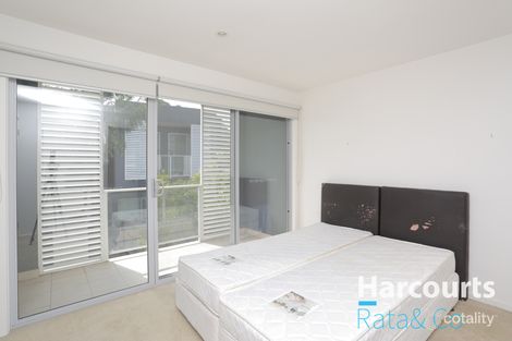 Property photo of 30 Waxflower Crescent Bundoora VIC 3083