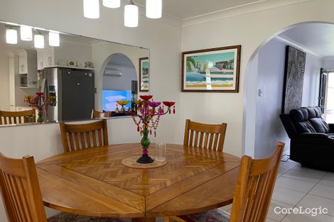 Property photo of 8 Earls Court Point Vernon QLD 4655