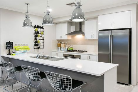 Property photo of 30 Kanalla Avenue Millbridge WA 6232