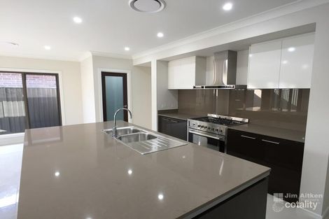 Property photo of 69 Callistemon Circuit Jordan Springs NSW 2747