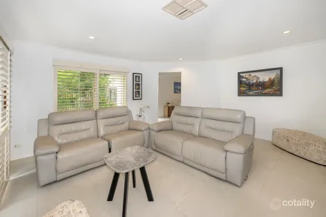 Property photo of 61 Halleys Crescent Bridgeman Downs QLD 4035