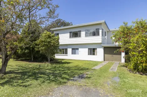 9 Wharf St, Woombah, NSW 2469