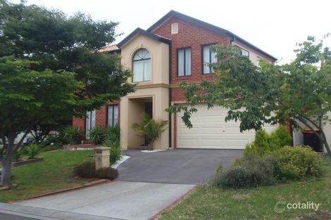 Property photo of 4 Kenrick Mews Caroline Springs VIC 3023