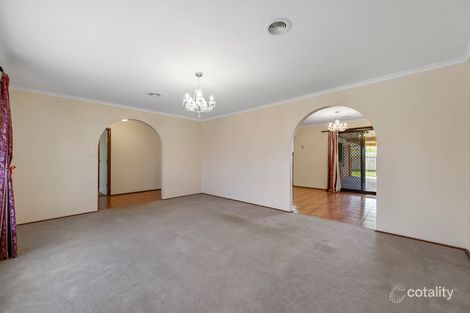 Property photo of 28 Paraburdoo Lane Kings Park VIC 3021
