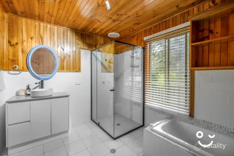 Property photo of 5 Cope Place Bulli NSW 2516