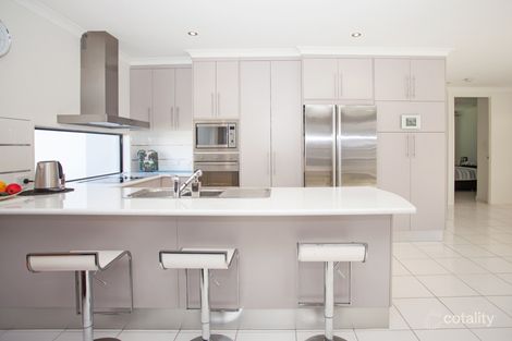 Property photo of 3 Lakeview Drive Beaconsfield QLD 4740
