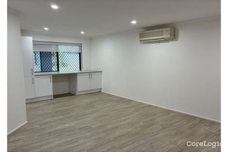 Property photo of 7 Clifton Crescent Durack QLD 4077