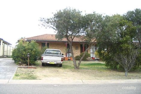 19 Tuna Pl, St Clair, NSW 2759