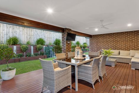 17 Stockhaven Cct, Langwarrin, VIC 3910