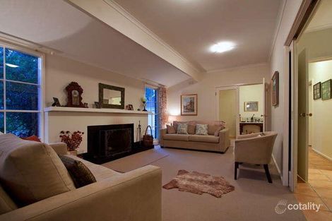 Property photo of 18 Blake Court Mount Eliza VIC 3930