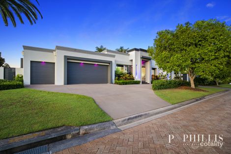 Property photo of 2031 The Circle Hope Island QLD 4212