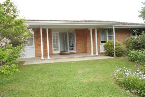 5 Overbury Dr, Clarence Park, SA 5034