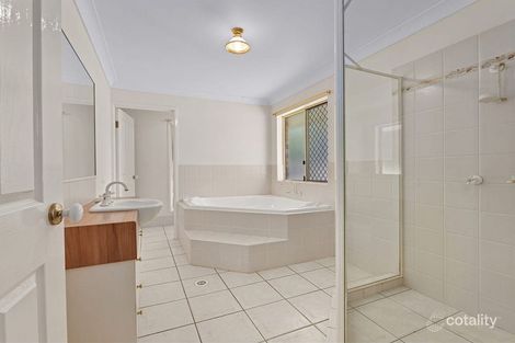 Property photo of 115-117 Winland Drive Deebing Heights QLD 4306