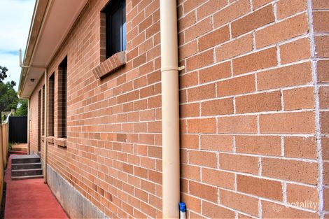 12 Paperbark Cct, Casula, NSW 2170