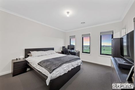 Property photo of 4 Caleb Way Fraser Rise VIC 3336