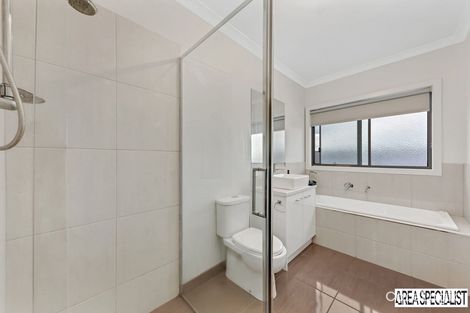 Property photo of 4 Caleb Way Fraser Rise VIC 3336