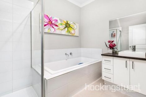 Property photo of 697 Eynesbury Road Eynesbury VIC 3338