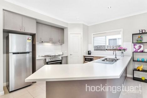 Property photo of 697 Eynesbury Road Eynesbury VIC 3338