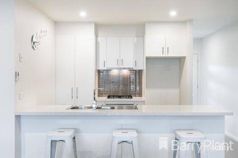 Property photo of 2/23 Torquay Road Belmont VIC 3216