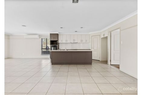Property photo of 14 Jacaranda Court Westbrook QLD 4350