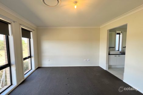 Property photo of 10 Bob Acheson Avenue Forbes NSW 2871