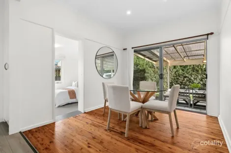 Property photo of 27 Alamein Avenue Narraweena NSW 2099