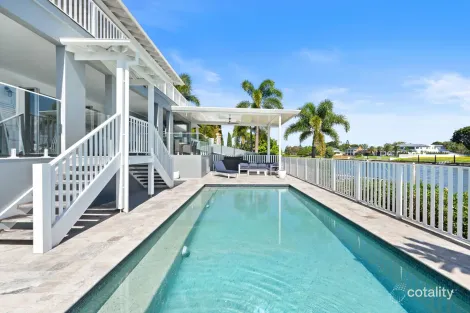 97 Sir Bruce Small Bvd, Benowa, QLD 4217