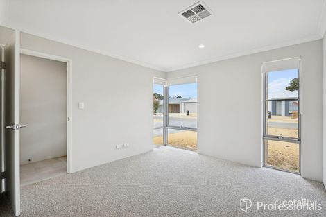 Property photo of 21 Hackney Loop Byford WA 6122