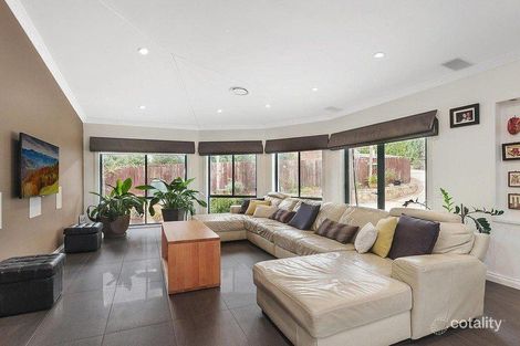 Property photo of 4 James Smith Circuit Conder ACT 2906