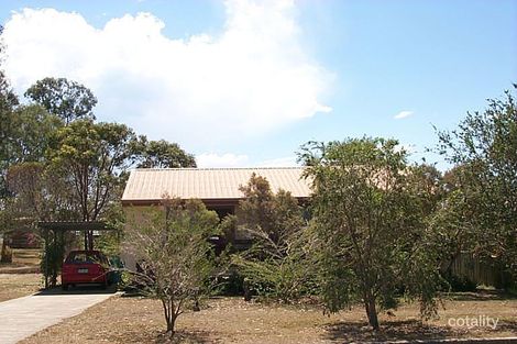 15 Howlett St, Urangan, QLD 4655