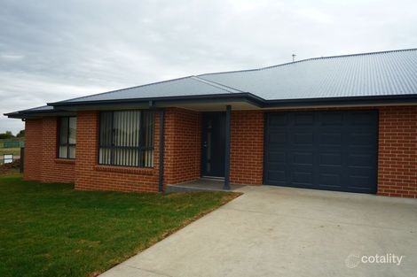 9 The Snowy Way, Orange, NSW 2800