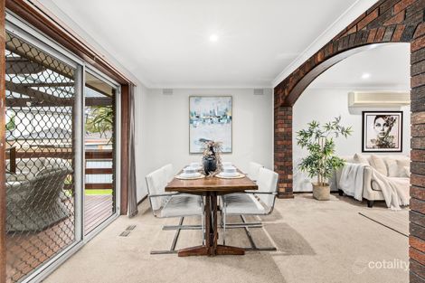 Property photo of 9 Hallmark Close Mill Park VIC 3082