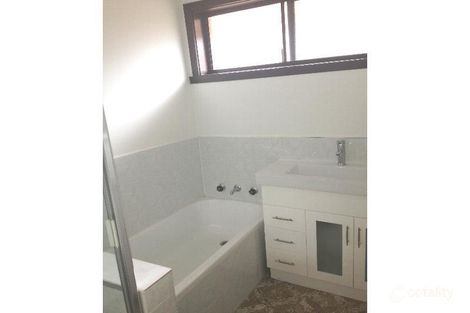 2/41 Storey Rd, Reservoir, VIC 3073