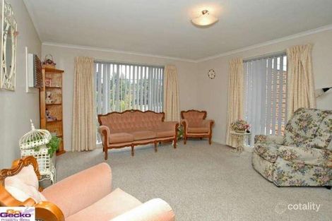 Property photo of 2/2 River Drive Karabar NSW 2620