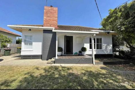 4 Robertson St, Thomson, VIC 3219