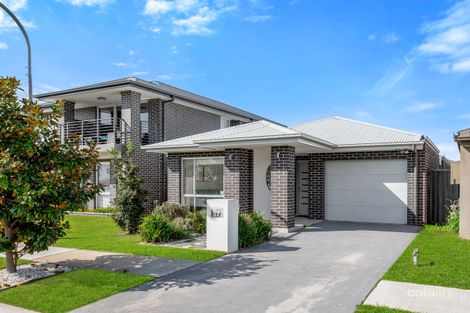 27 Silverton St, Gregory Hills, NSW 2557