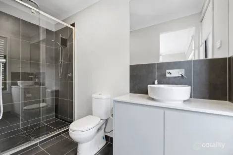 Property photo of 25 Gray Court Deanside VIC 3336