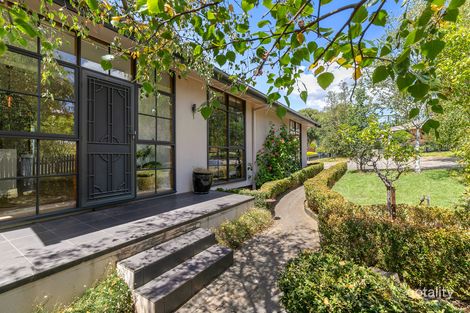 8 Melrose Ave, Highton, VIC 3216