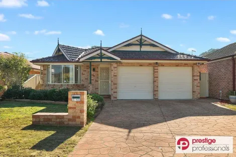 16 Kinchega Ct, Wattle Grove, NSW 2173