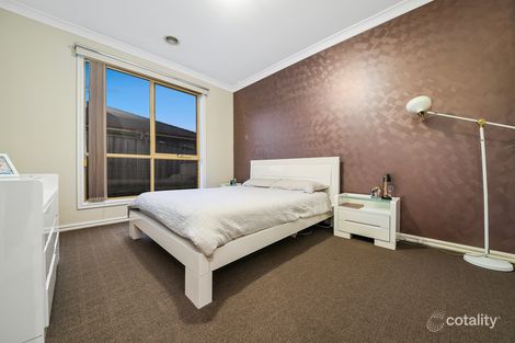 Property photo of 4 Papillion Way Narre Warren South VIC 3805