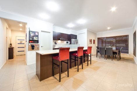 Property photo of 13 Tulip Grove Cranbourne VIC 3977