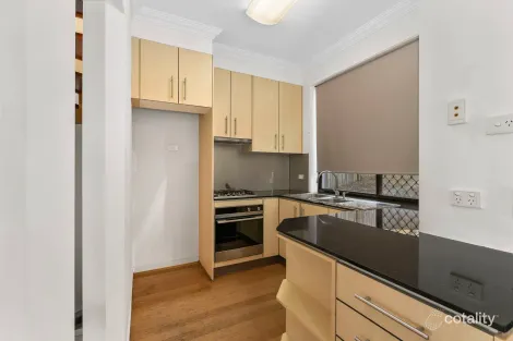 Property photo of 2/96 Railway Parade Norman Park QLD 4170