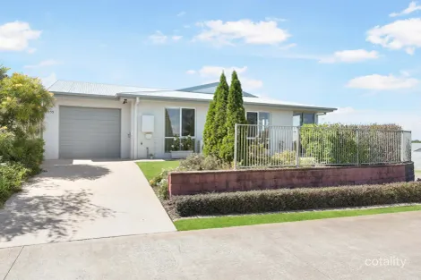 155/161 Hogg St, Cranley, QLD 4350