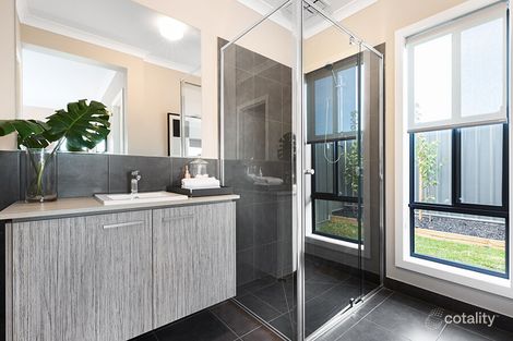 202 Alinta Dr, Deanside, VIC 3336