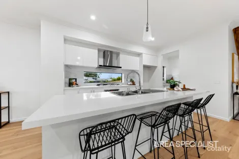 Property photo of 1 Boulton Place Drouin VIC 3818