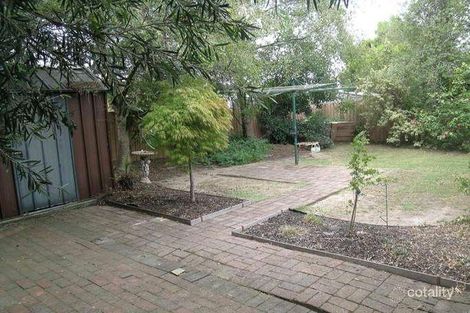 Property photo of 18 Florence Avenue Berwick VIC 3806