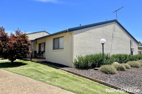 Property photo of 1/4 Old Barracks Lane Young NSW 2594