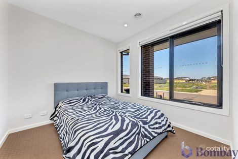 Property photo of 28 Latchford Drive Mickleham VIC 3064