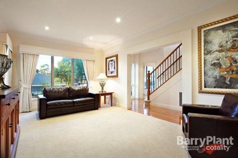 Property photo of 6 Windsor Road Templestowe Lower VIC 3107